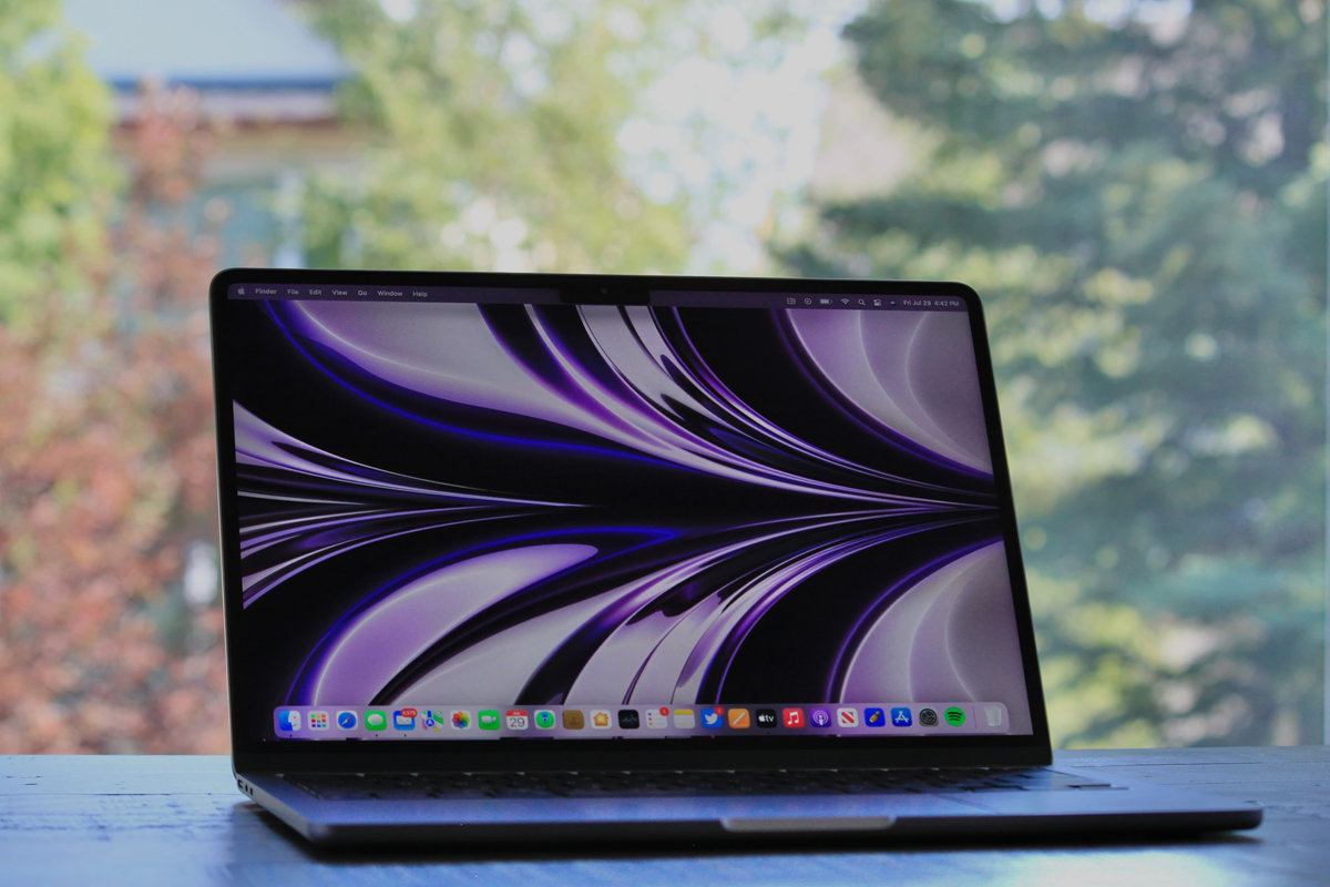 new macbook pro m2 מקבוק פרו עם המעבד החדש